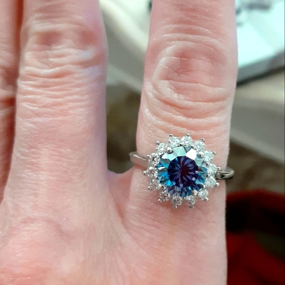 AQUA & WHITE MOISSANITE RING - Picture 12 of 13